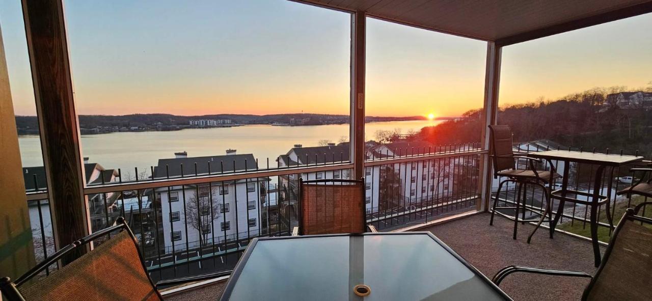Gourgeous Lake Views, Amazing Susets, On Main Channel Lake Ozark Esterno foto